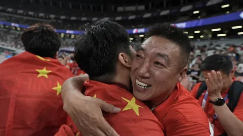 热刺对阵曼联沦为“菜鸡互啄”？数据揭示热刺错失“三连斩”良机